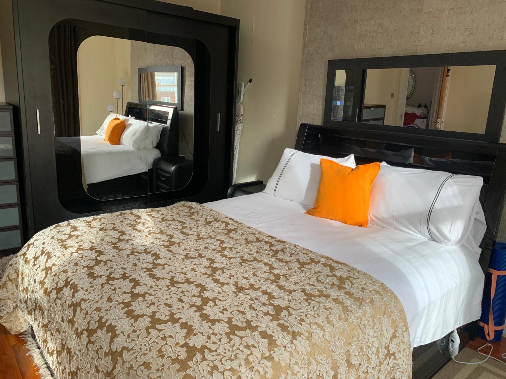 Superbly Furnished Apartment In Central London Szoba fotó